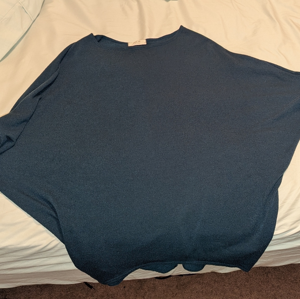 stretch scoop neck top